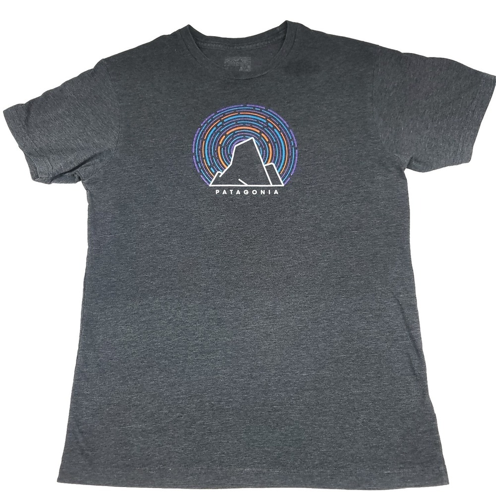 Patagonia‎ Mens M T-Shirt Slim Fit Star Trails Over Rock Spell Out Logo Organic